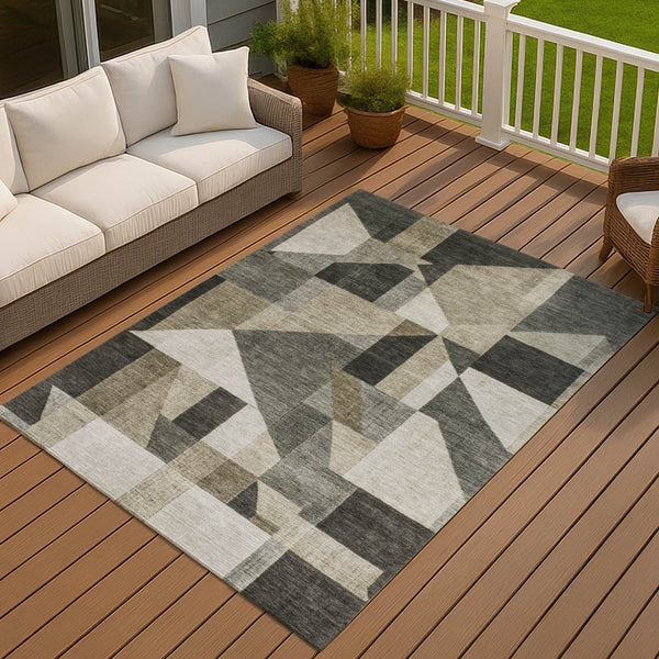 HomeRoots 10' X 14' Stylish Pewter & Ivory Geometric Washable Rug for Indoor & Outdoor Versatility & Durability 689064