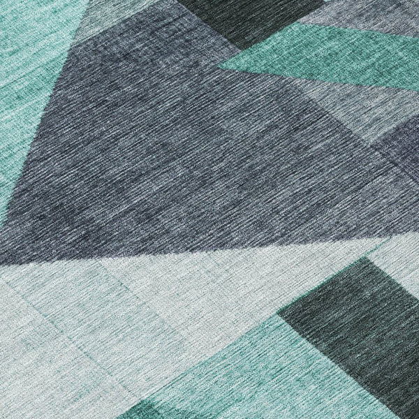 HomeRoots 8' Teal Blue and Gray Round Geometric Rug - Stylish, Washable, Durable for Indoor & Outdoor Spaces 689067
