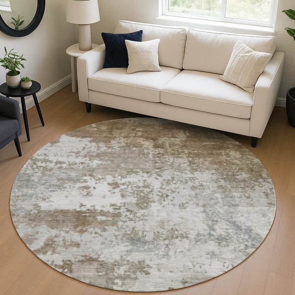 HomeRoots 8' Brown and Beige Abstract Round Area Rug - Washable, Durable Design for Indoor & Outdoor Use 689091