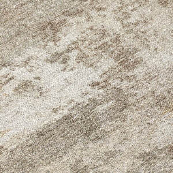 HomeRoots 8' Taupe and Beige Round Abstract Indoor/Outdoor Area Rug - Washable, Durable & Stylish Focal Point 689127