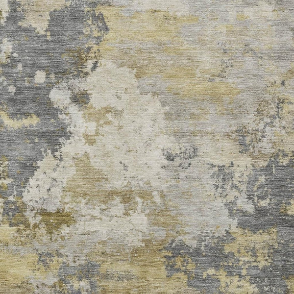 HomeRoots 5' Gray and Gold Abstract Area Rug - Washable, Durable, Perfect for Indoor & Outdoor Spaces! 689168