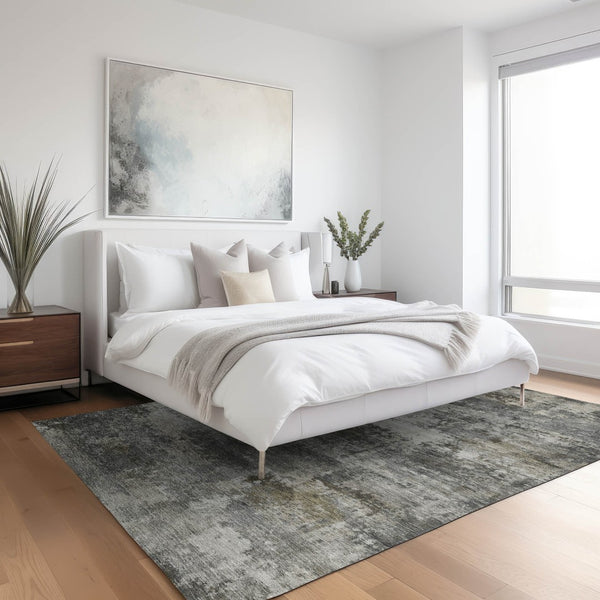 HomeRoots 5' X 8' Gray and Silver Abstract Washable Area Rug - Stylish Indoor/Outdoor Design for High-Traffic Spaces 689210