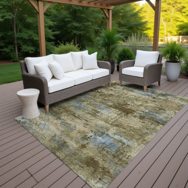 HomeRoots 5' Stylish Brown and Blue Abstract Area Rug - Washable, Durable, Perfect for Indoor & Outdoor Use! 689276