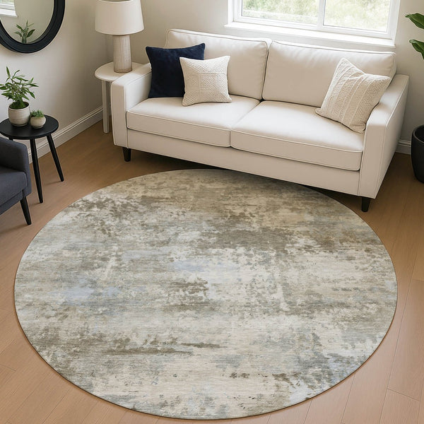 HomeRoots 8' Round Abstract Rug in Tan & Beige - Durable, Washable, Stylish for Indoor/Outdoor Spaces! 689301