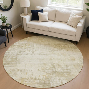 HomeRoots 8' Abstract Beige and Ivory Round Washable Area Rug for Indoor & Outdoor Spaces - Modern Style! 689331
