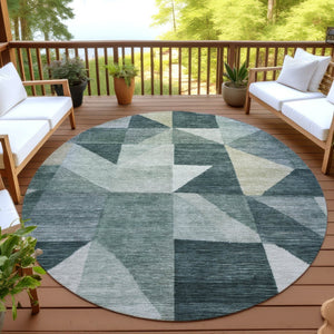 HomeRoots 8' Stylish Artichoke Green and Wheat Round Geometric Area Rug – Durable, Washable, Indoor/Outdoor Use 689421