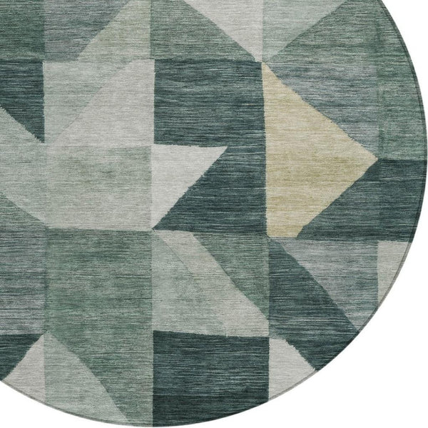 HomeRoots 8' Stylish Artichoke Green and Wheat Round Geometric Area Rug – Durable, Washable, Indoor/Outdoor Use 689421