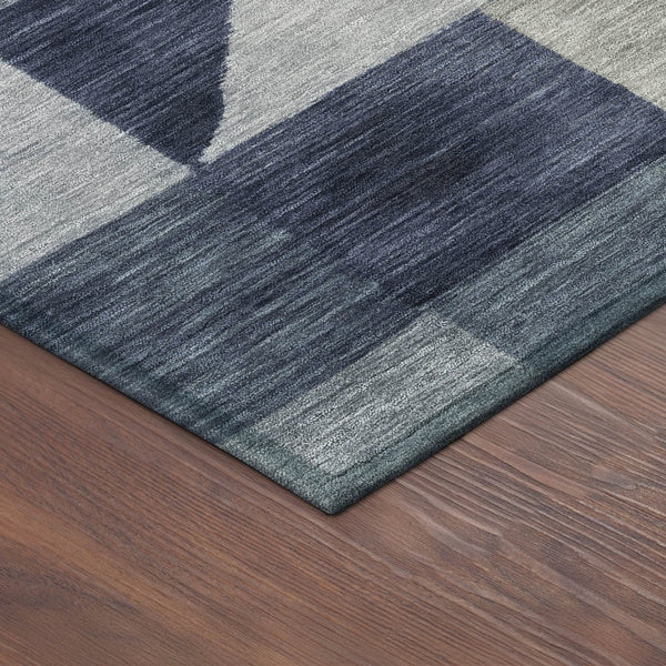 HomeRoots 8' Durable Blue & Wheat Geometric Round Area Rug - Washable Indoor/Outdoor Design for Easy Care 689427