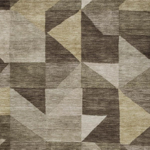 HomeRoots 8' X 10' Brown and Beige Geometric Area Rug – Durable, Washable Design for Indoor & Outdoor Spaces 689440