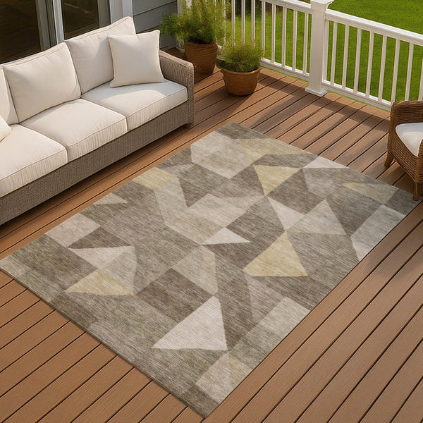 HomeRoots 5' Khaki and Taupe Geometric Area Rug - Stylish, Washable, Durable for Indoor/Outdoor Spaces 689462