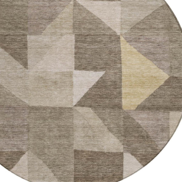 HomeRoots 8' Khaki & Taupe Round Geometric Washable Area Rug - Durable, Stylish & Perfect for Indoor/Outdoor Use 689463