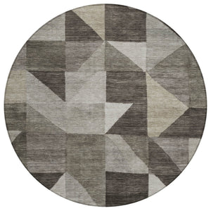 HomeRoots 8' Modern Taupe and Beige Round Geometric Area Rug - Washable, Stylish, Ideal for Indoor & Outdoor Use 689475