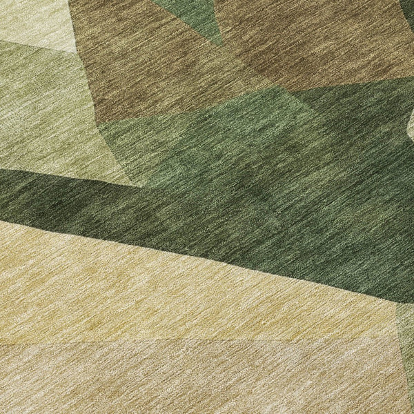 HomeRoots 8' Green and Beige Round Abstract Area Rug - Stylish, Washable, Durable for Indoor & Outdoor Spaces 689487