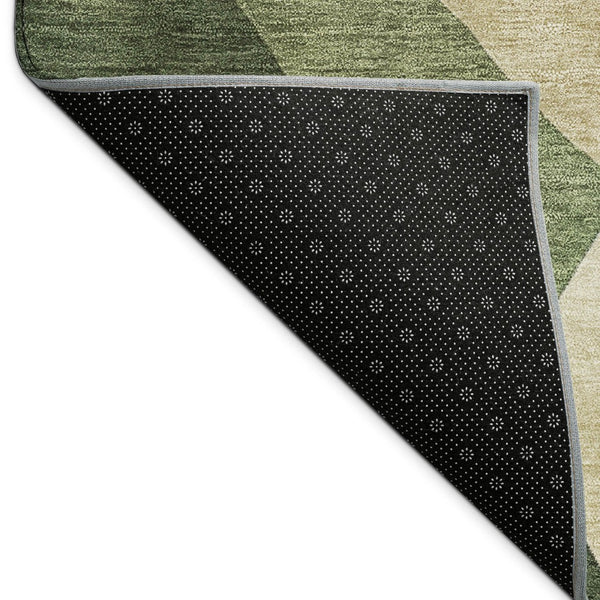 HomeRoots 8' X 10' Stylish Green and Beige Abstract Indoor-Outdoor Area Rug – Durable, Washable, Versatile Design! 689488
