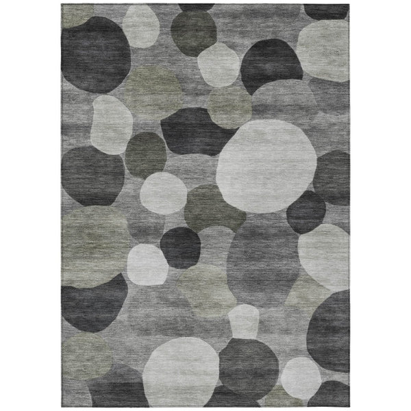HomeRoots 5' Modern Gray and Silver Geometric Washable Area Rug - Versatile Indoor/Outdoor Decor for Homes 689530