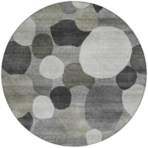HomeRoots 8' Gray and Silver Round Geometric Area Rug - Stylish, Washable, Durable for Indoor & Outdoor Use 689531