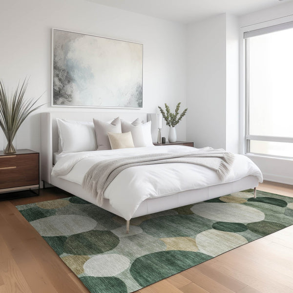 HomeRoots 5' Stylish Green and Beige Geometric Area Rug - Washable Indoor/Outdoor Use, Durable and Versatile! 689536