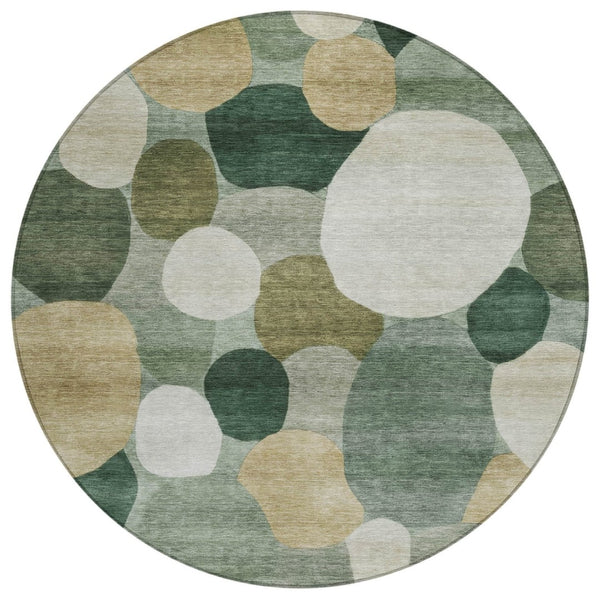 HomeRoots 8' Stylish Green and Beige Round Geometric Rug - Washable, Durable, Ideal for Indoor/Outdoor Use! 689537