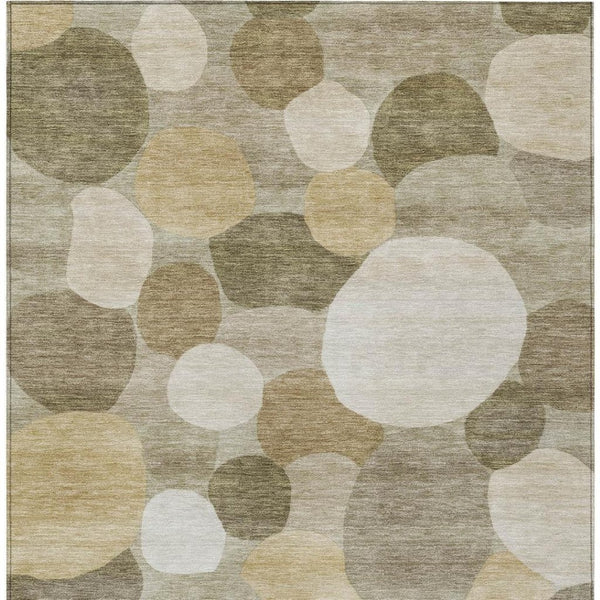 HomeRoots 5' Khaki and Beige Geometric Area Rug – Washable, Stain-Resistant, Perfect for Indoor & Outdoor Use! 689542