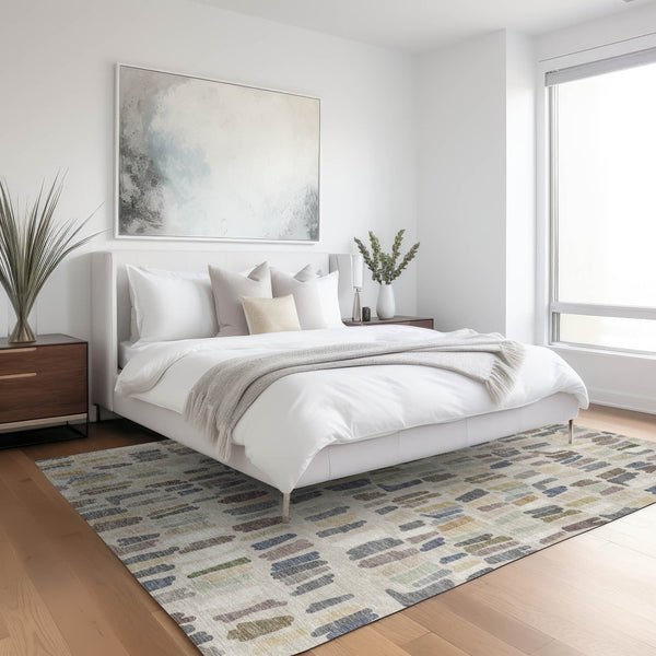 HomeRoots 5' X 8' Versatile Linen Gray & Beige Striped Area Rug - Washable Indoor/Outdoor, Durable & Stylish! 689656