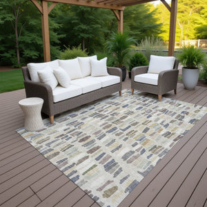 HomeRoots 5' X 8' Versatile Linen Gray & Beige Striped Area Rug - Washable Indoor/Outdoor, Durable & Stylish! 689656