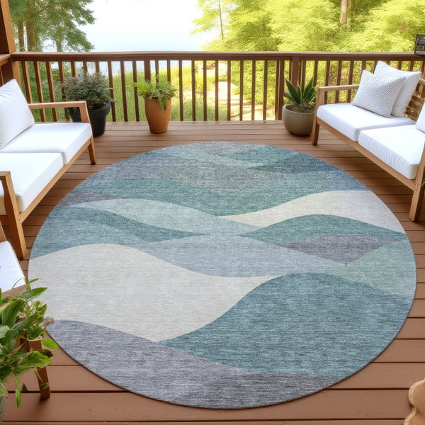HomeRoots 8' Teal Blue and Gray Round Indoor-Outdoor Area Rug - Durable, Washable, Modern Geometric Design 689711