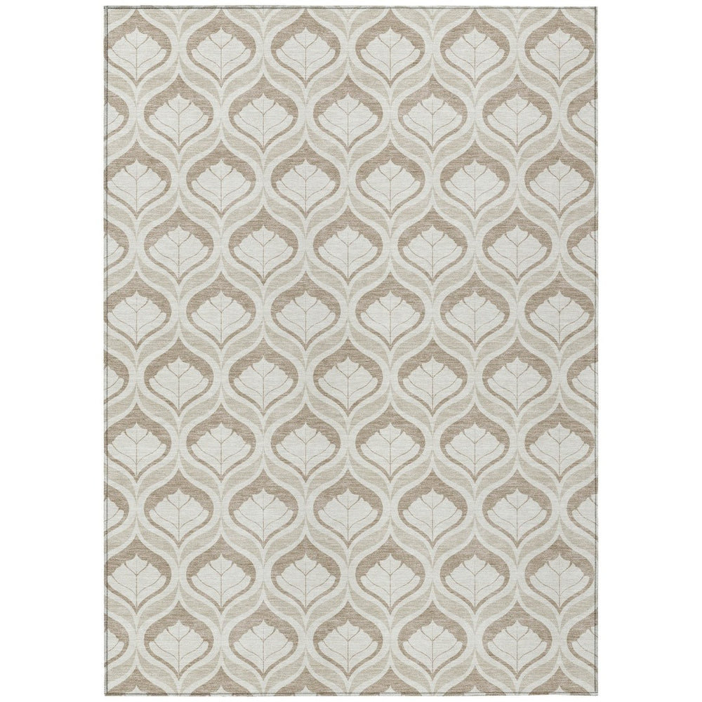 HomeRoots 5' Beige and Taupe Geometric Area Rug - Washable Indoor/Outdoor, Durable, Stylish for Any Space 689716