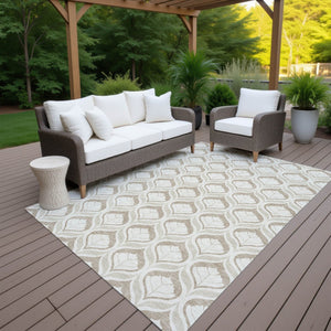 HomeRoots 5' Beige and Taupe Geometric Area Rug - Washable Indoor/Outdoor, Durable, Stylish for Any Space 689716