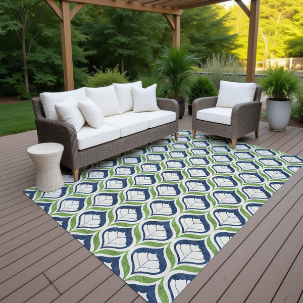 HomeRoots 5' Geometric Blue, Ivory & Green Area Rug – Stylish Indoor/Outdoor Washable Design for Any Space! 689722