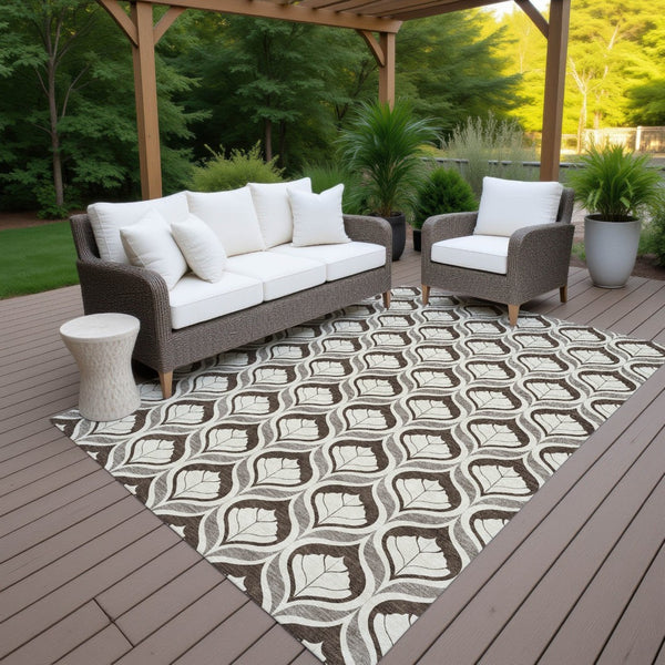 HomeRoots 8' X 10' Stylish Brown and Beige Geometric Area Rug - Washable, Durable, Indoor/Outdoor Versatile Design 689730