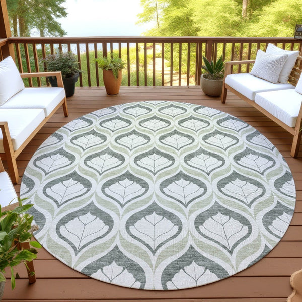 HomeRoots 8' Vibrant Lime Green and Beige Geometric Round Rug - Stylish, Washable for Indoor & Outdoor Use! 689735