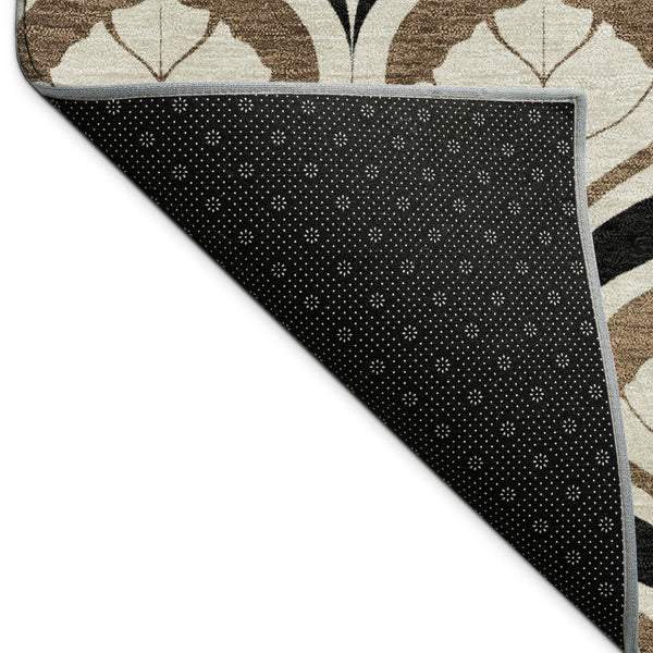 HomeRoots 5' Geometric Chocolate Beige Brown Area Rug – Stylish Washable Indoor/Outdoor Decor for Any Space 689752