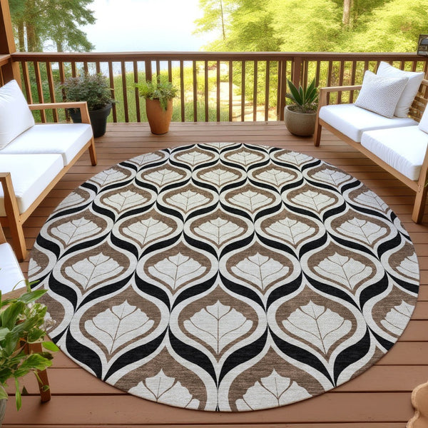 HomeRoots 8' Stylish Chocolate Beige Brown Round Geometric Washable Area Rug for Indoor & Outdoor Use 689753