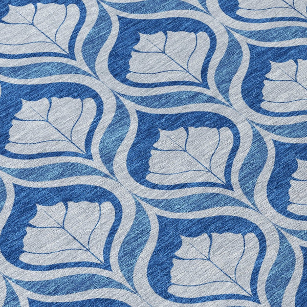 HomeRoots 8' Navy Blue and Sky Blue Round Geometric Washable Area Rug - Stylish, Durable, Easy-Clean Design! 689765
