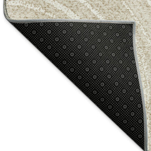 HomeRoots 5' Geometric Beige and Tan Washable Indoor-Outdoor Area Rug – Durable, Stylish, Easy-Care Design! 689776