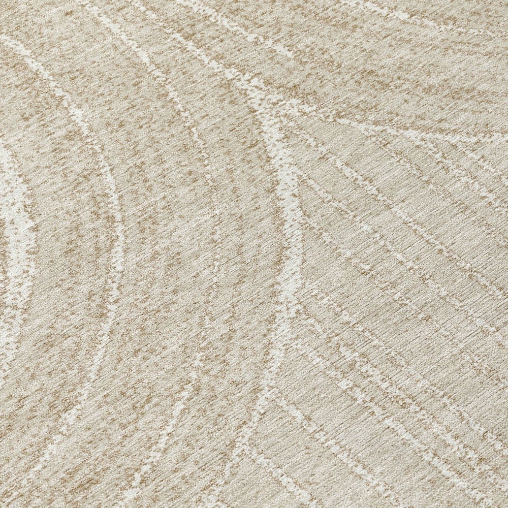 HomeRoots 5' Geometric Beige and Tan Washable Indoor-Outdoor Area Rug – Durable, Stylish, Easy-Care Design! 689776