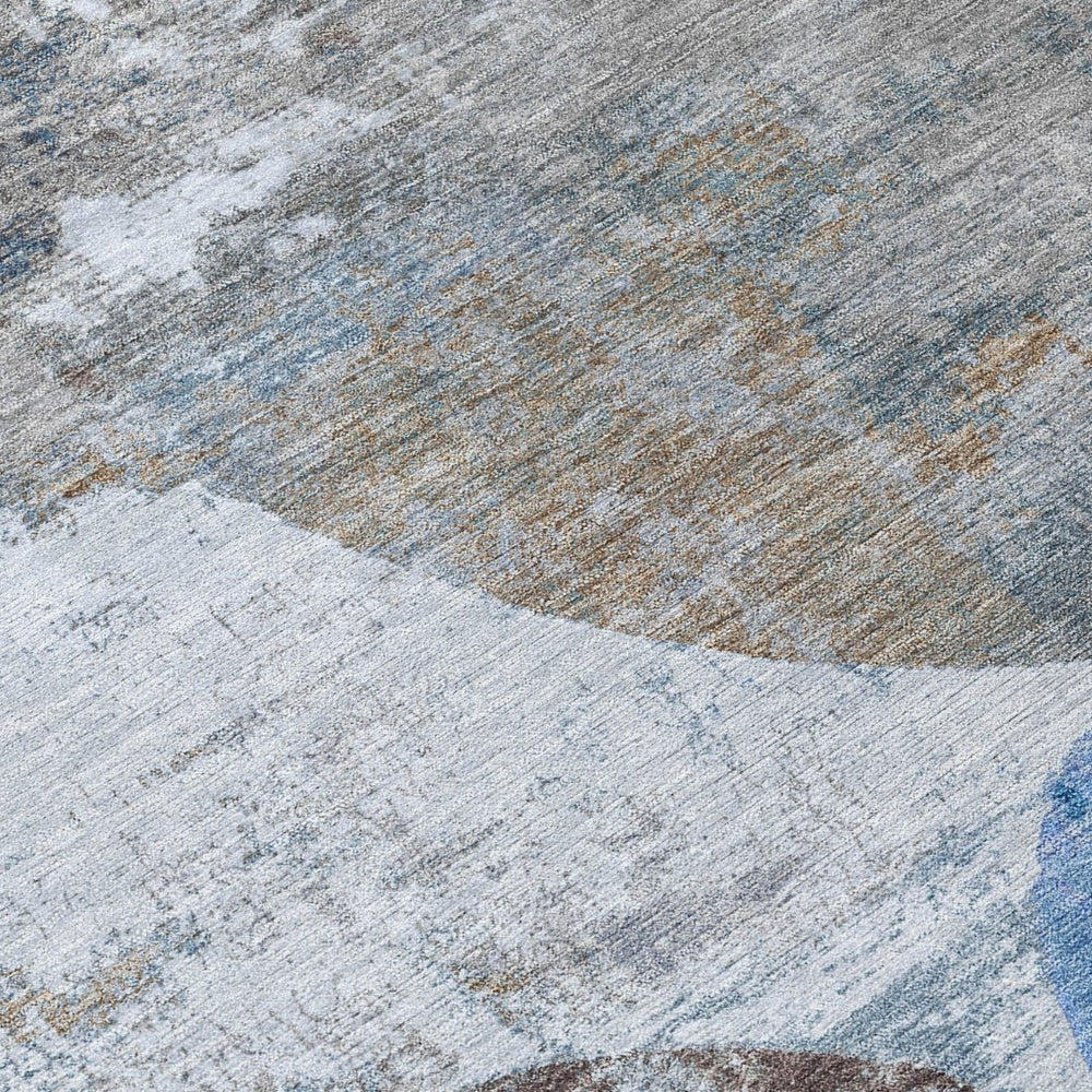 HomeRoots 5' Blue and Beige Geometric Indoor Outdoor Area Rug - Durable, Washable, Perfect for High-Traffic Spaces! 689794