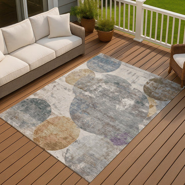 HomeRoots 5' Stylish Khaki Gray and Ivory Geometric Indoor Outdoor Area Rug – Durable, Washable & Versatile! 689806