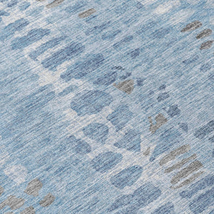 HomeRoots 8' Denim Blue and Ivory Round Area Rug – Stylish, Durable, Washable for Indoor & Outdoor Spaces! 689831