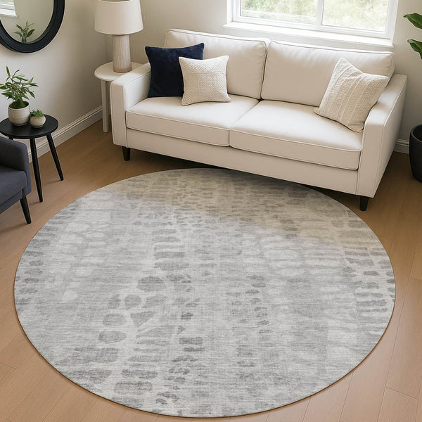 HomeRoots 8' Gray and Silver Round Abstract Area Rug - Stylish, Washable, Durable for Indoor & Outdoor Use 689837