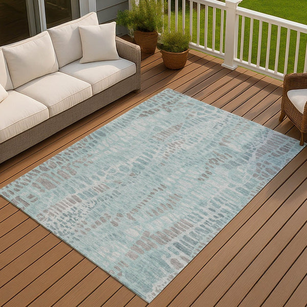 HomeRoots 5' Teal Blue and Gray Abstract Washable Area Rug - Durable Indoor/Outdoor Design for Modern Spaces 689848