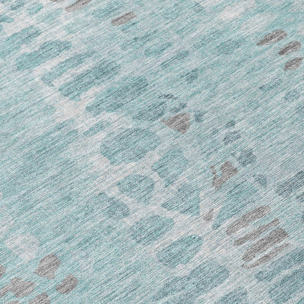 HomeRoots 8' Teal Blue and Gray Round Abstract Area Rug – Modern, Washable, Indoor/Outdoor, Stain-Resistant Design 689849