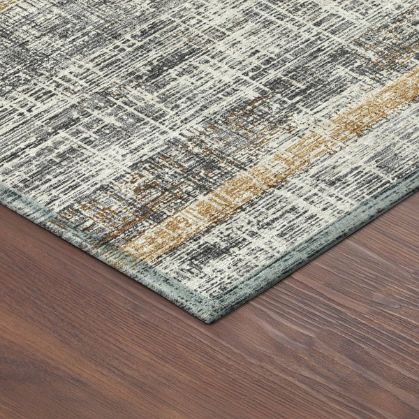 HomeRoots 8' Stylish Gray, Silver & Gold Striped Round Rug - Washable Indoor/Outdoor Area Rug for High-Traffic Spaces 689969