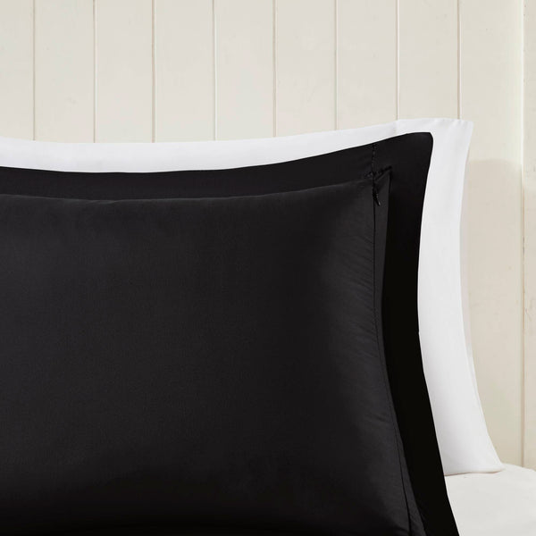 English Elm 3-Piece Queen Coverlet Set Matelassé Elegance with Two Shams — Soft Polyester-Rayon Texture, Durable Comfort Red+Black 16.93 L x 12.2 W x 5.12 H B035P381306