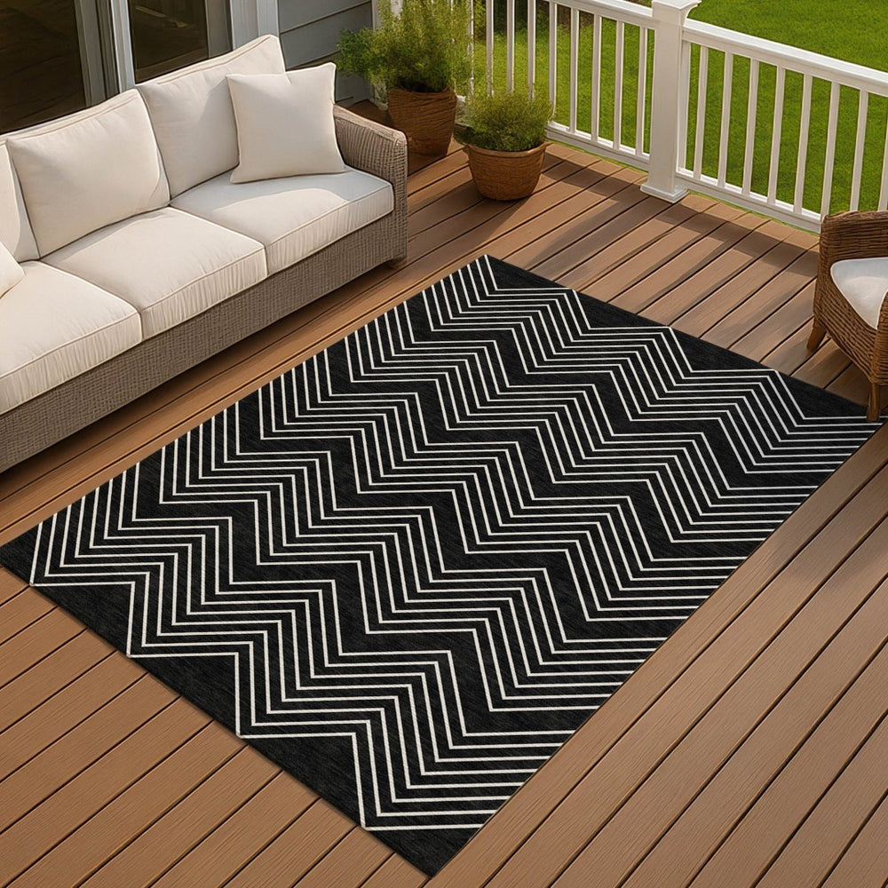 HomeRoots 5' X 8' Black and Ivory Geometric Area Rug – Stylish, Washable, Durable for Indoor & Outdoor Spaces 690070