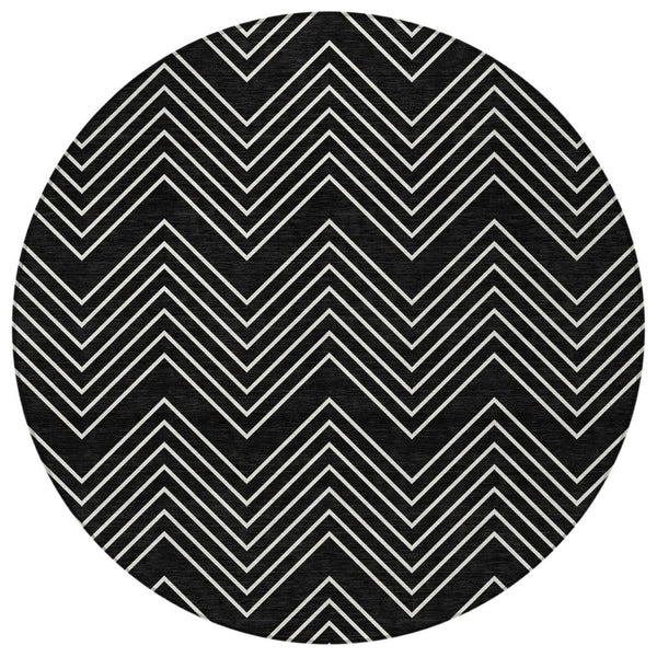 HomeRoots 8' Round Black and Ivory Geometric Area Rug - Washable, Durable, Stylish for Indoor & Outdoor Use 690071