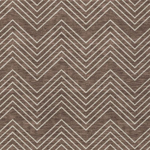 HomeRoots 5' Brown and Ivory Geometric Washable Area Rug - Versatile Indoor/Outdoor Style for High-Traffic Spaces 690082