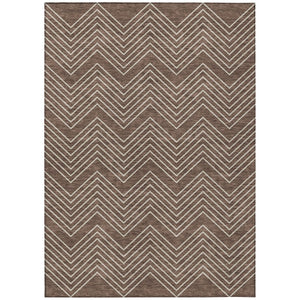 HomeRoots 5' Brown and Ivory Geometric Washable Area Rug - Versatile Indoor/Outdoor Style for High-Traffic Spaces 690082