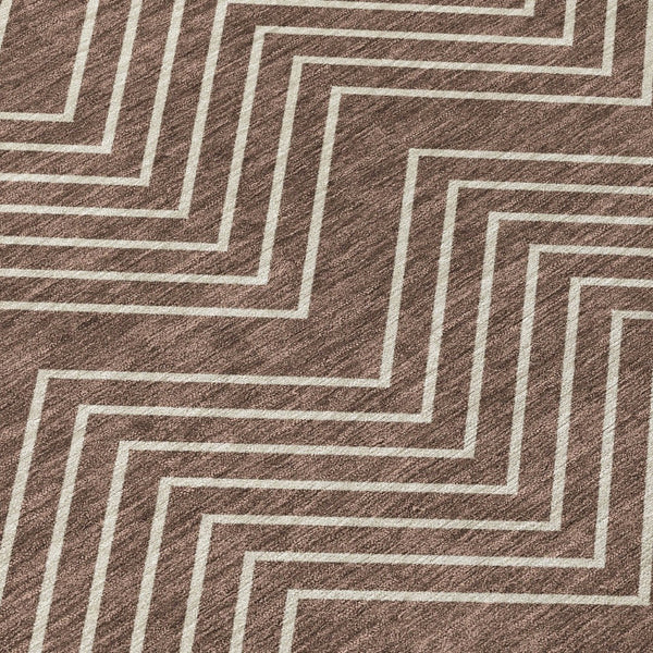 HomeRoots 8' Brown and Ivory Round Geometric Area Rug – Washable, Stylish for Indoor & Outdoor Spaces! 690083