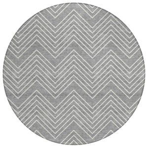 HomeRoots 8' Gray and Ivory Round Geometric Rug - Stylish, Washable, Heavy-Duty for Indoor/Outdoor Spaces! 690095
